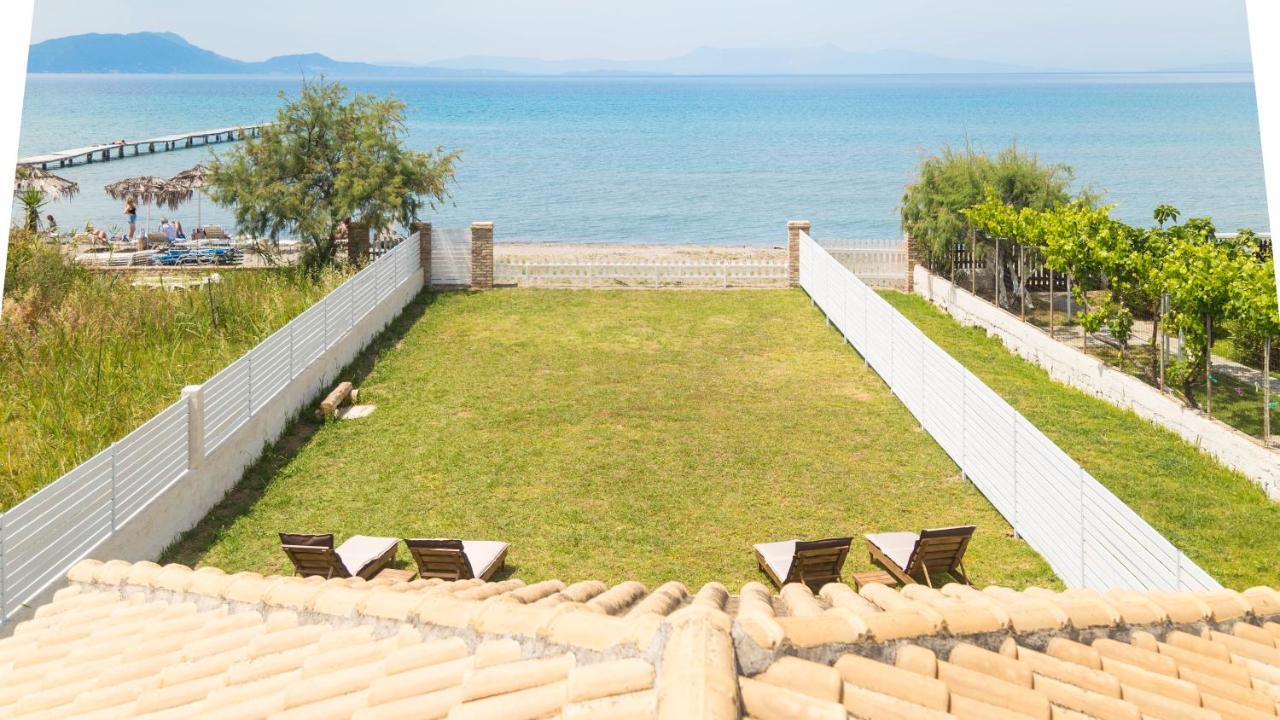 Terracotta Beach House เลฟคิมมี ภายนอก รูปภาพ